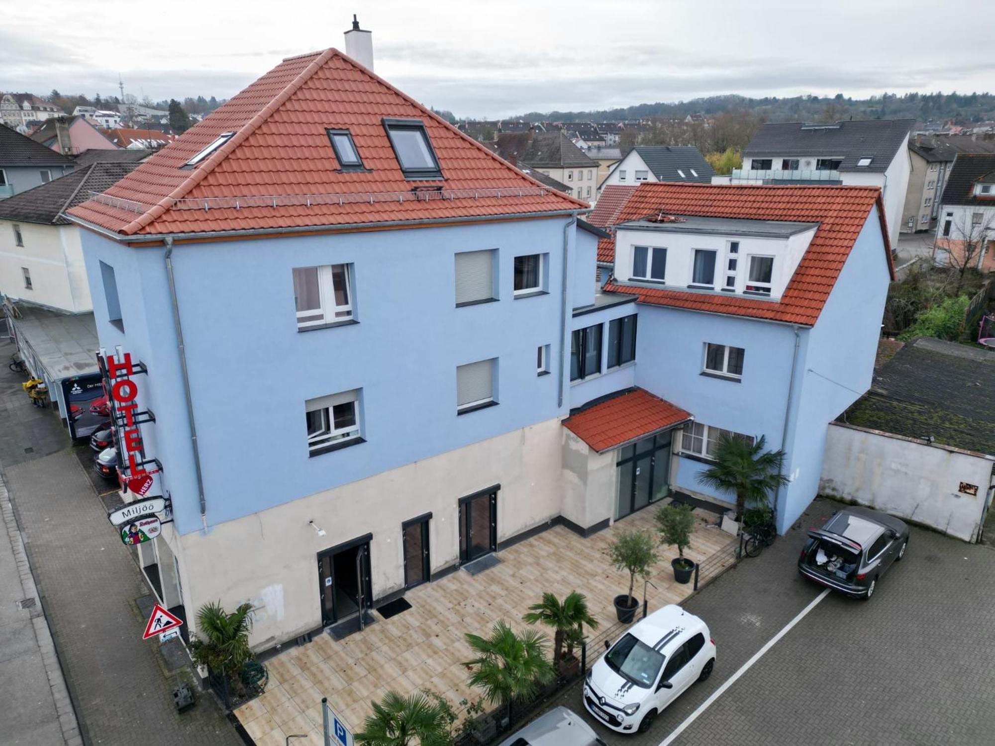 Hotel Bruchsaler Herz Exteriör bild