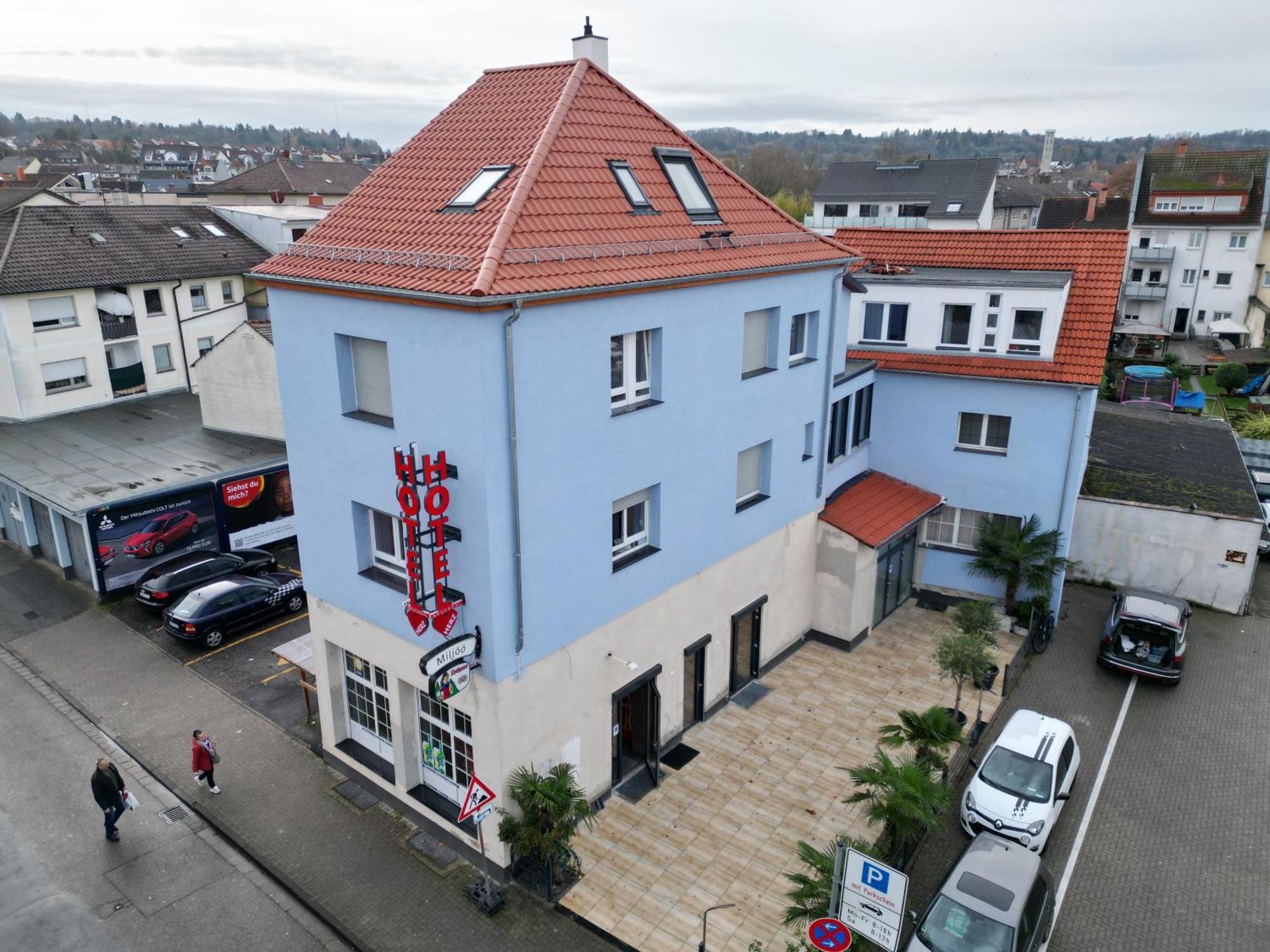 Hotel Bruchsaler Herz Exteriör bild